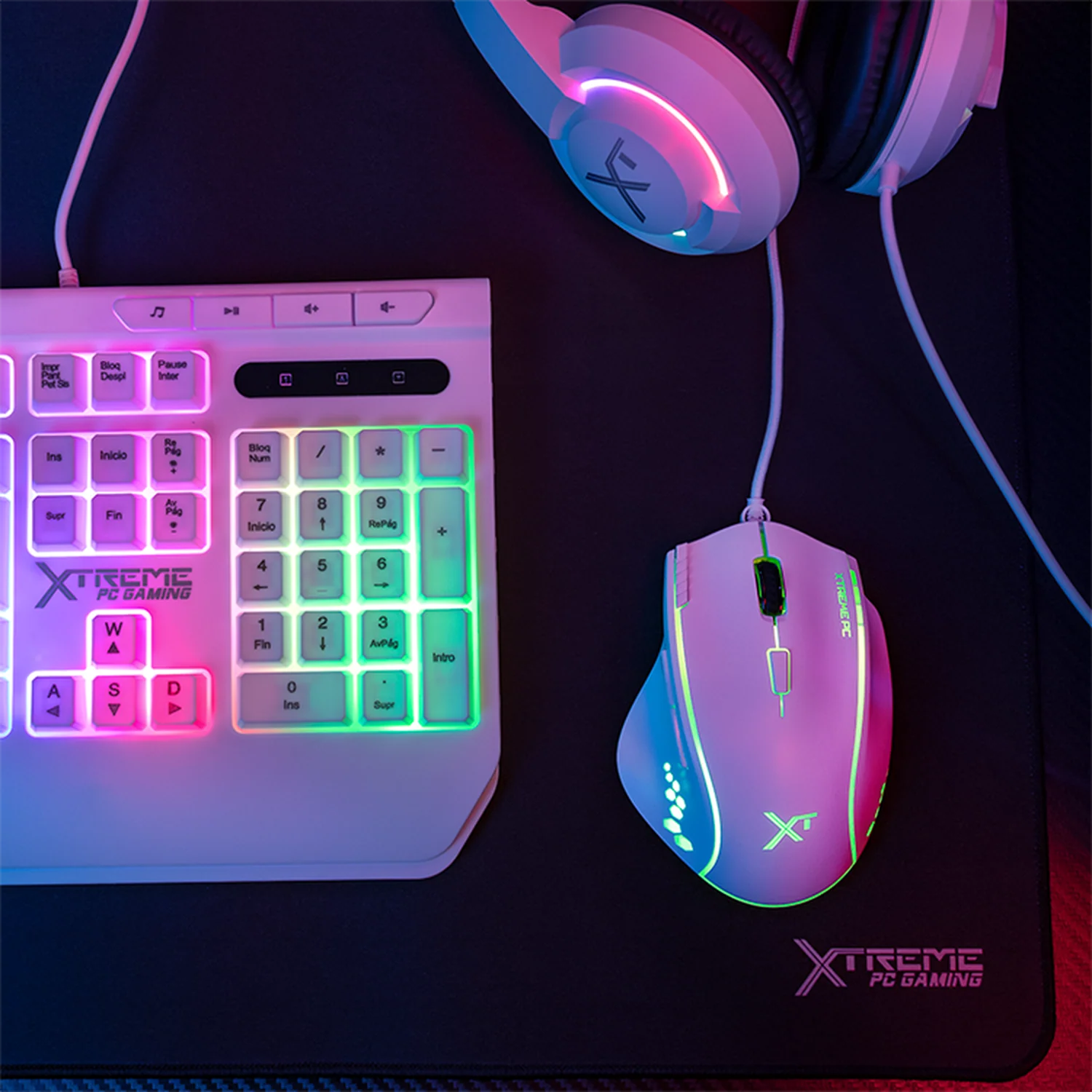 Kit Gamer 4 en 1 XTREME PC GAMING Battle Force Teclado Membrana Español Mouse Audifonos MousePad RGB USB Blanco - Image 6